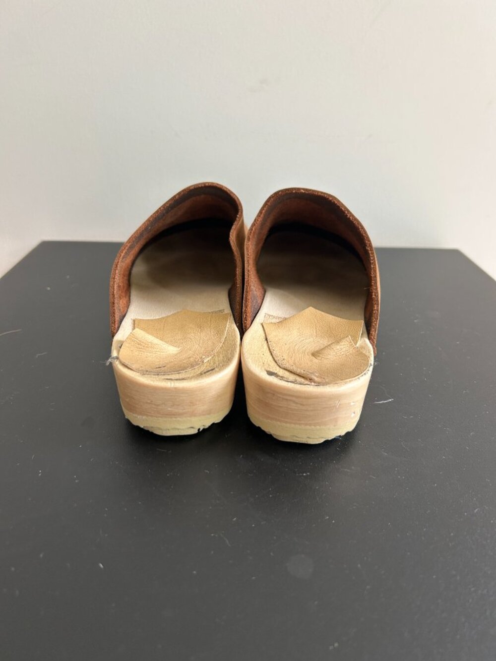 No.6 Contour Clog Tobacco Suede Wooden Clogs Size 7 - 7.5 - Picture 5 of 9